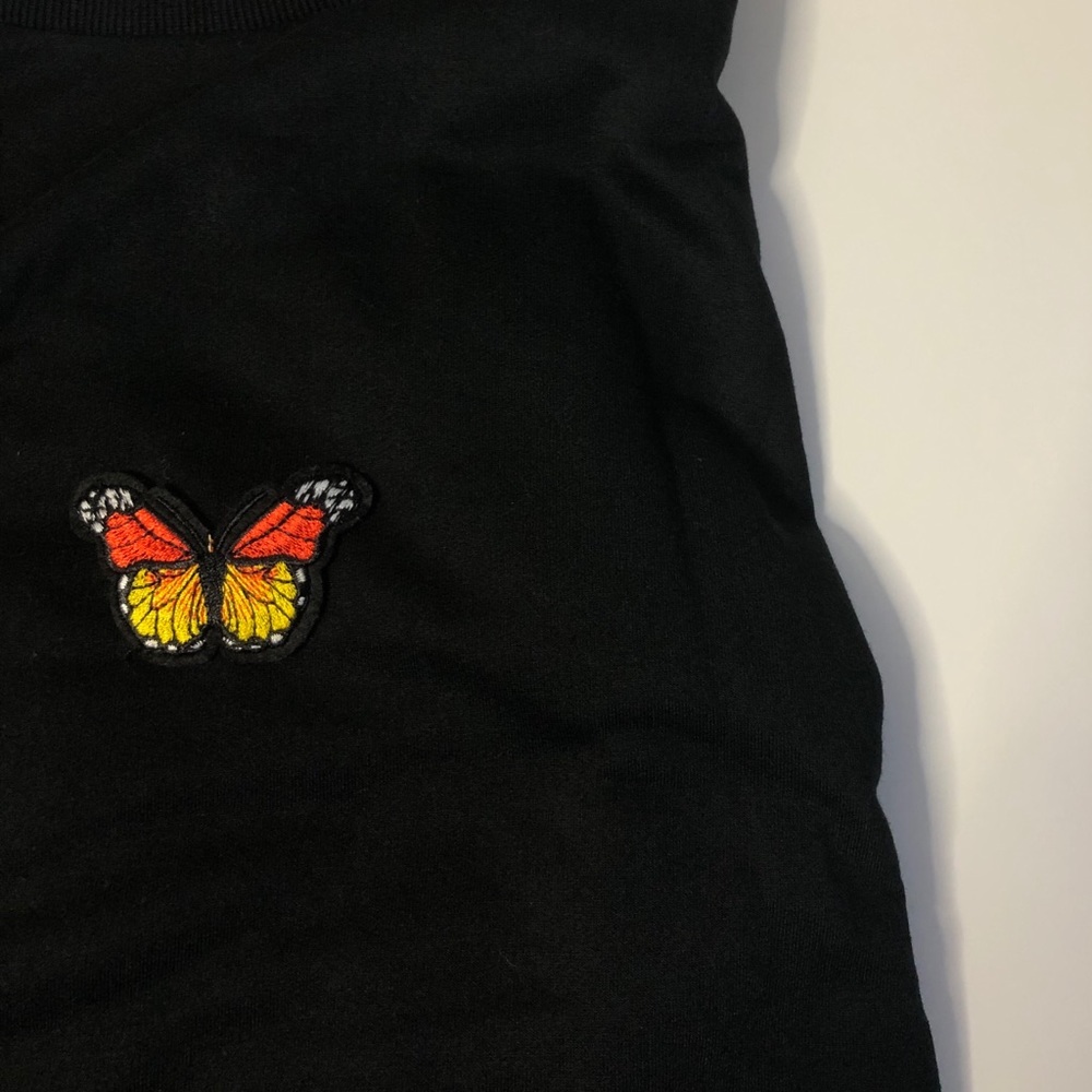 BRANDY MELVILLE CROPPED SWEATSHIRT